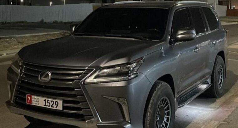 Lexus LX570 2017 Gcc full option for sale