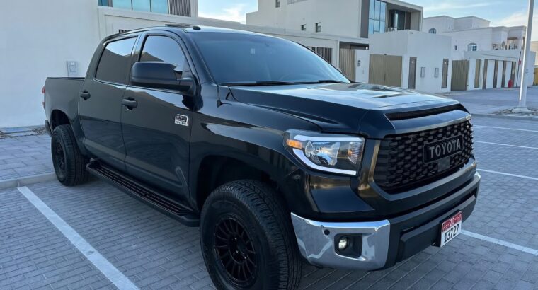 Toyota Tundra 5.7L full option 2016 USA imported
