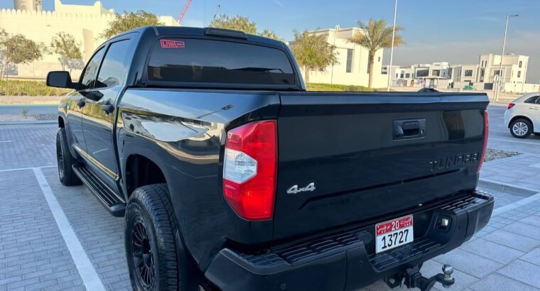 Toyota Tundra 5.7L full option 2016 USA imported