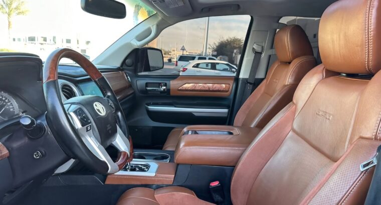 Toyota Tundra 5.7L full option 2016 USA imported