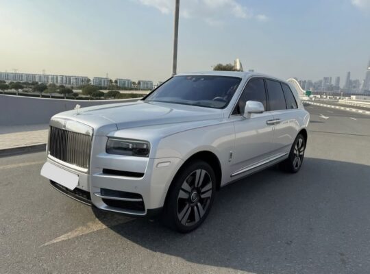 Rolls Royce Cullinan Standard 2021 Gcc