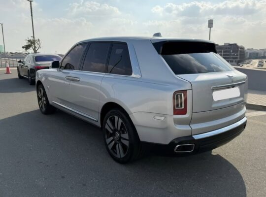 Rolls Royce Cullinan Standard 2021 Gcc