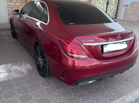 Mercedes C200 full option 2016 Gcc