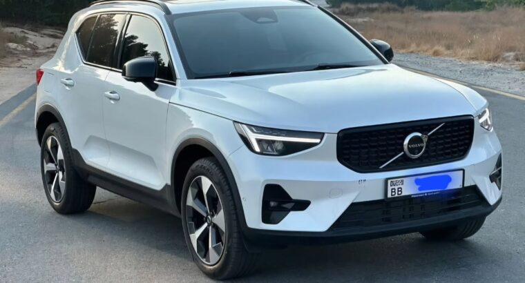 Volvo XC40 B4 full option Gcc 2024
