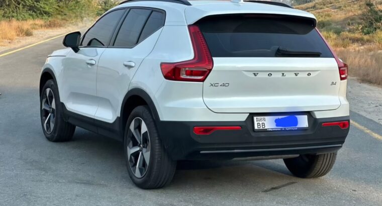 Volvo XC40 B4 full option Gcc 2024