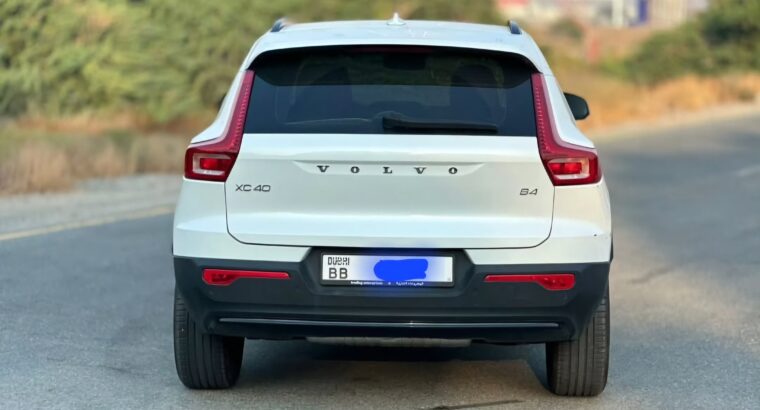 Volvo XC40 B4 full option Gcc 2024