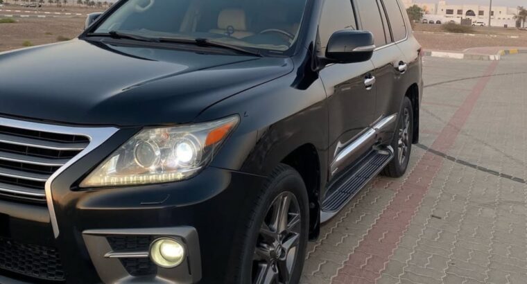 LEXUS LX570 S 2014 gcc in good condition