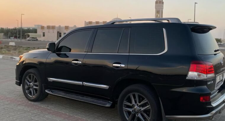 LEXUS LX570 S 2014 gcc in good condition