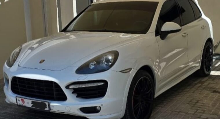 Porsche Cayenne GTS 2014 Gcc