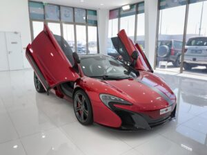 Mclaren 650s full option 2015 Gcc