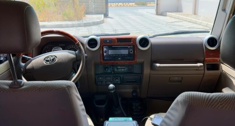 Toyota Land cruiser coupe LC70 2014 Gcc
