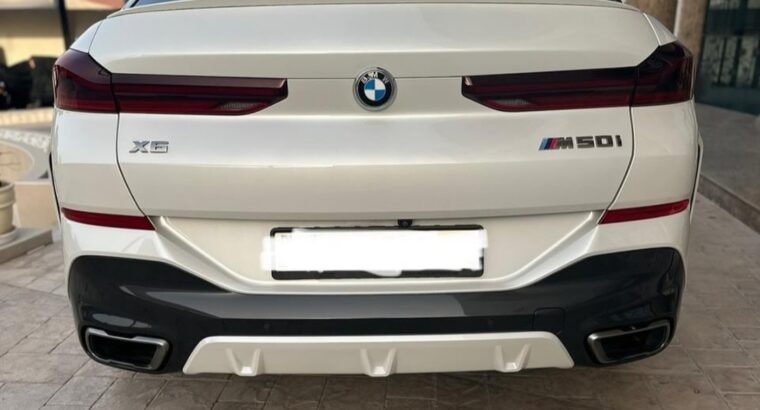BMW X6 M50i full option 2021 Gcc