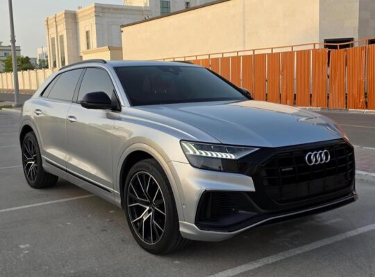 Audi Q8 fully loaded 2019 Gcc