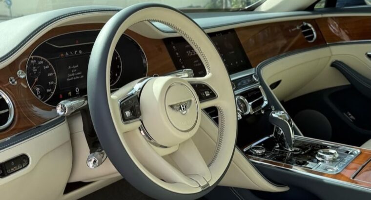 Bentley flying spur 2023 Gcc full option