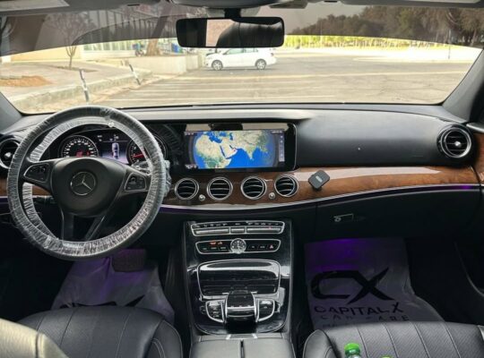Mercedes E300 in good condition 2017 USA imported