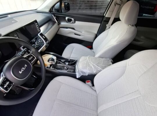 Kia sorento 2022 Gcc full option for sale