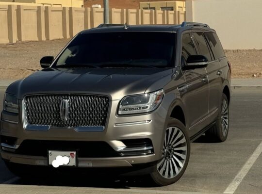 Lincoln Navigator 2018 Gcc fully loaded