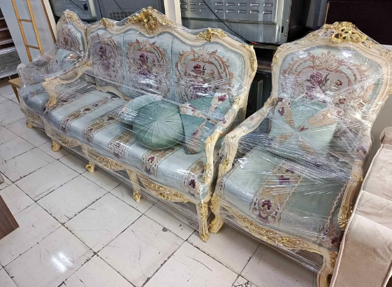 Sofa Set Five Seater For Sale