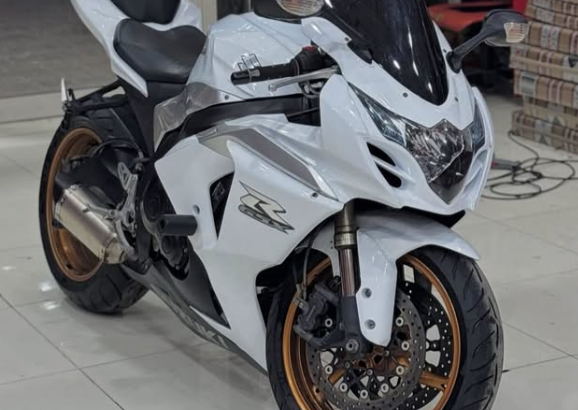 Suzuki GSXR1000 2009 in good condition for sale