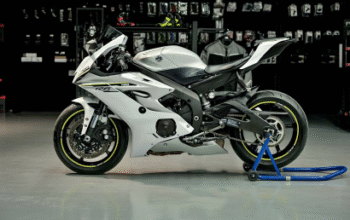 Yamaha yzf 2018 in excellent condition for sale