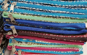 Brand New Zip Purse for Accessories For Sale