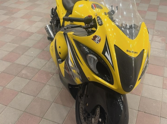Suzuki Hayabusa 2012 in very good condition for sa