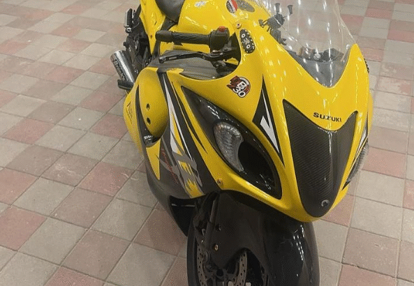 Suzuki Hayabusa 2012 in very good condition for sa
