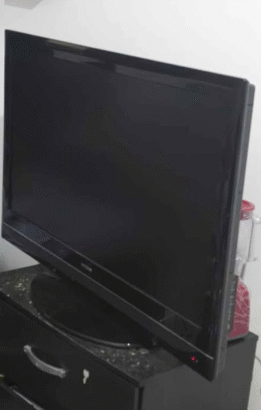 Hitachi tv 42 inch for sale