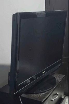 Hitachi tv 42 inch for sale