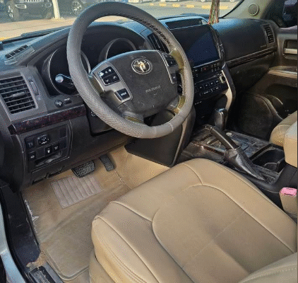 Toyota Land Cruiser vxr v8 2009 in good condition