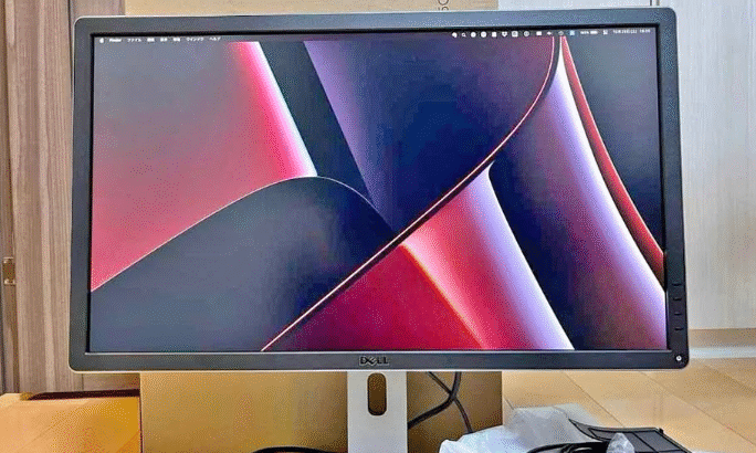 Dell Ultra HD Monitor 24 Inch For Sale