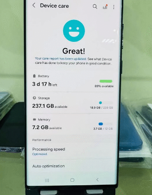 Samsung Galaxy S22 Ultra in pristine condition for