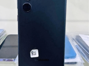 Samsung Galaxy S22 Ultra in pristine condition for