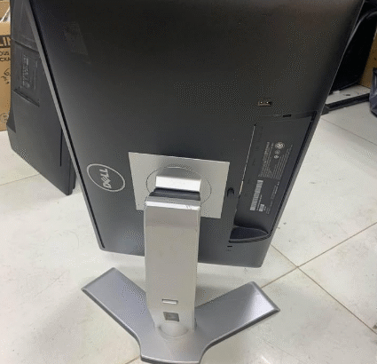 LED monitor 22” dell hydraulic rotatable For Sale