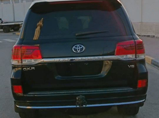 Toyota Land Cruiser gxr v8 2018 Gcc for sale