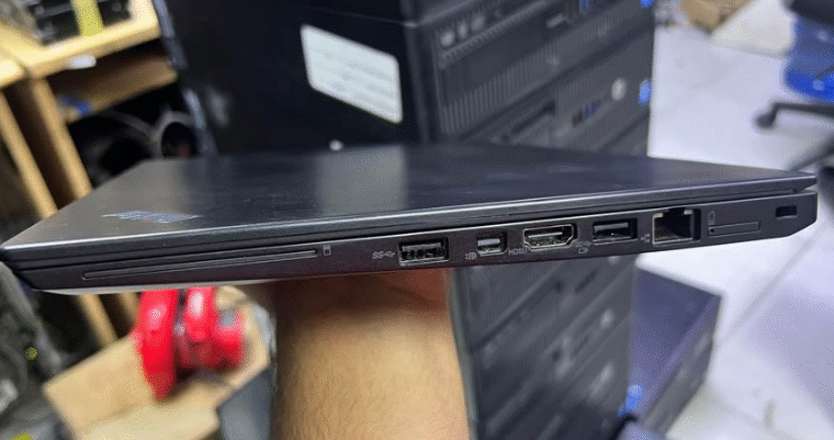 T460s lenovo. I5 6th generation 8gb ram 256gb ssd