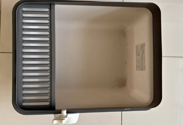 Litter boxes XL size semi covered anti splash for
