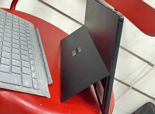 Microsoft Surface Pro 6 i5 8th Gen with warranty f