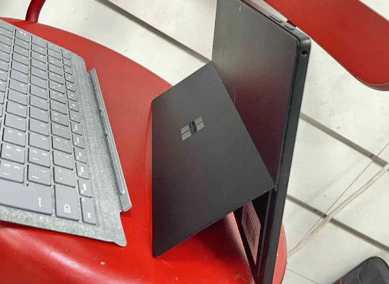 Microsoft Surface Pro 6 i5 8th Gen with warranty f