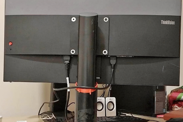Monitor Lenovo 25 inches borderless for sale