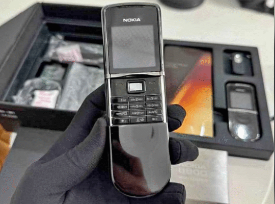 Nokia 8800 sirocco for sale