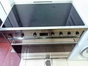 SMEG induction cooker 5 zone with dual fan convect