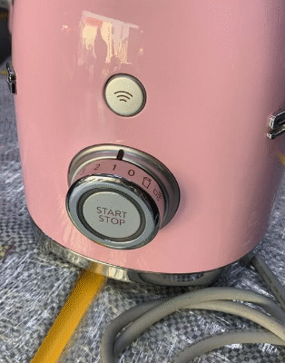 SMEG Retro Personal Blender For Sale with 2 Bottle