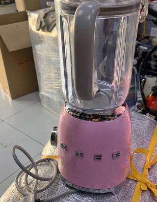 SMEG Retro Personal Blender For Sale with 2 Bottle