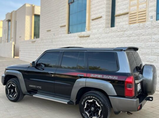 Nissan patrol super safari 2022 Gcc full option