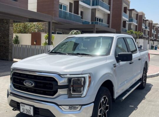 Ford F150 XLT 5.0L 2021 Gcc full option