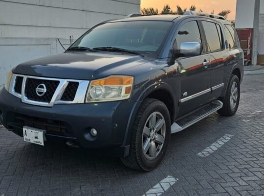 Nissan Armada LE 2014 Gcc for sale