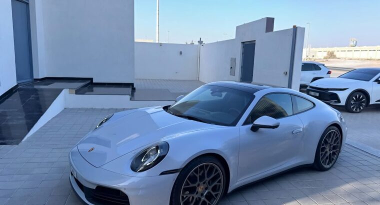 Porsche Carrera 911 fully loaded 2025