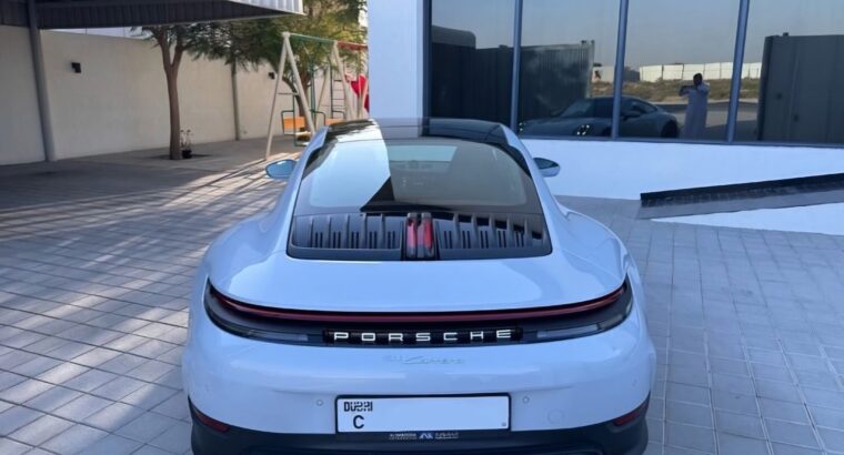 Porsche Carrera 911 fully loaded 2025