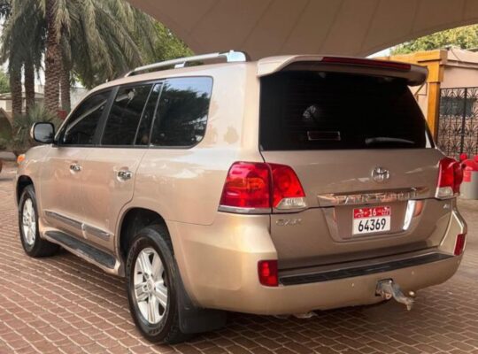 Toyota Land cruiser GXR 2015 Gcc for sale